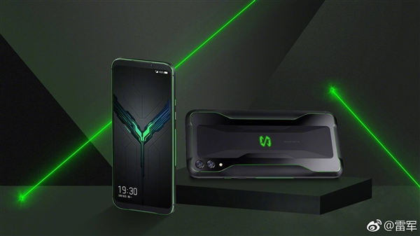 骁龙855配12G内存！黑鲨游戏手机2发布：首创双半屏压感