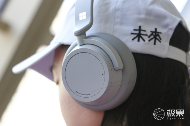 Surface Headphones 上头测评：微软出的旗舰耳机，有点毒