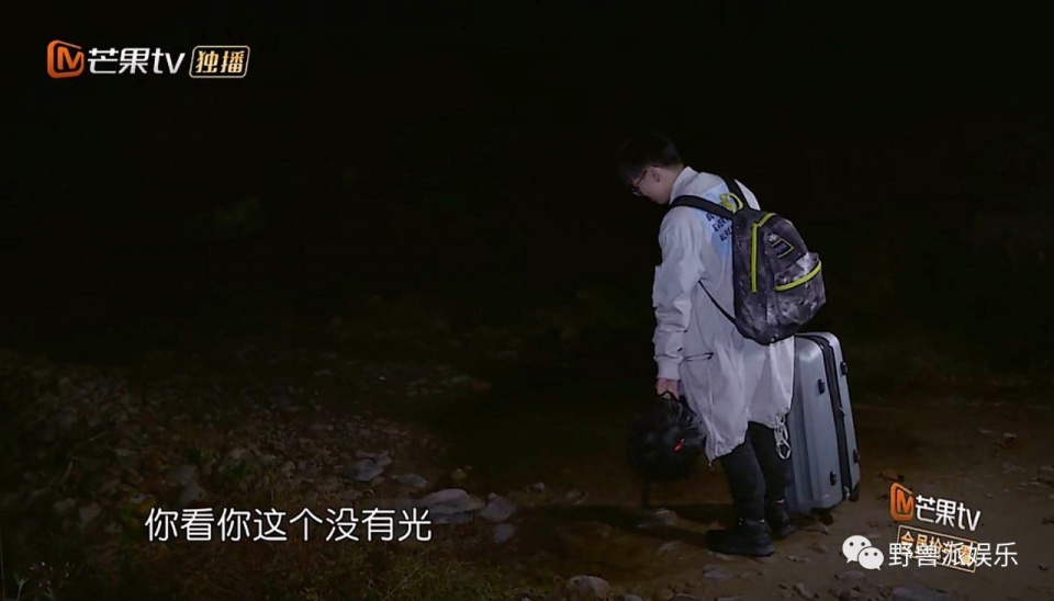 一个话痨，一个段子手，我发现了两个妙人儿…