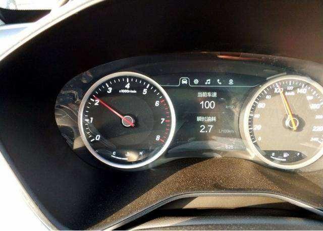 跑高速时速多少最省油？不是120，很多人都想错了！