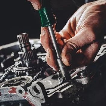 【注意】10年汽车维修师傅爆料：最怕车主知道这5点修车内幕！