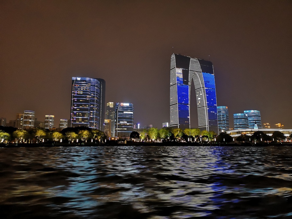 无与伦比的苏式风情,苏州金鸡湖畔的绝美夜景