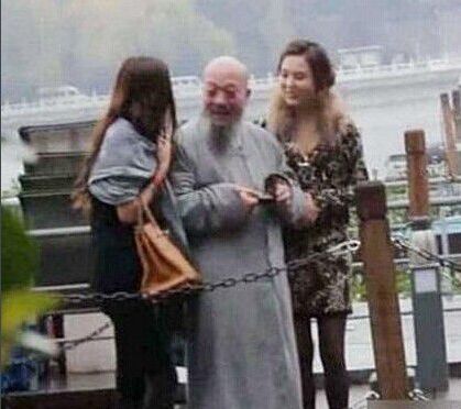 这些爆火的女网红，竟都是这个男人的“得意之作”！