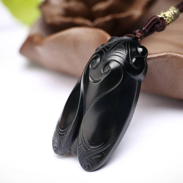 详解和田玉中最为深沉的有色玉种—墨玉