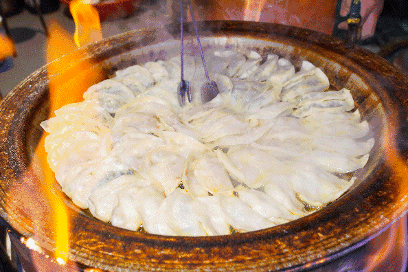 从饺子到面皮的进化论：锅贴简史