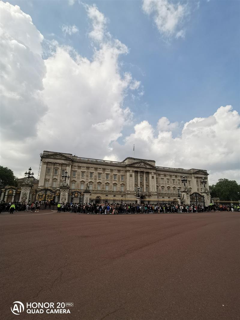 DxO全球第二！荣耀年度最强拍照旗舰荣耀20 PRO首发上手体验