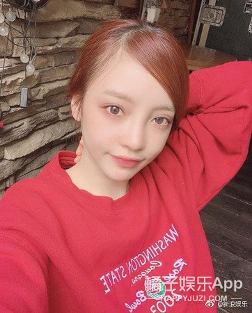 杨贤硕黄荷娜被曝参与性招待 游乐王子否认结婚