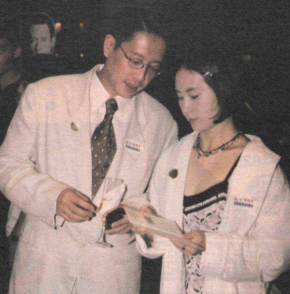 何超琼许晋亨“世纪婚礼”壕到爆,和“粉色大舞台”不是一个层次