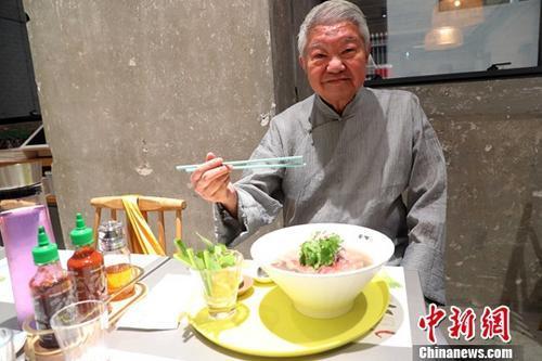 埋头苦读不如当网红赚钱？为何有人相信“读书无用论”
