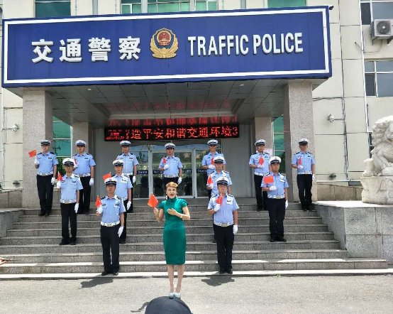 乌兰图雅携力作《草原儿女心向党》走进内蒙古红色革命发祥地土默特左旗拍摄MV