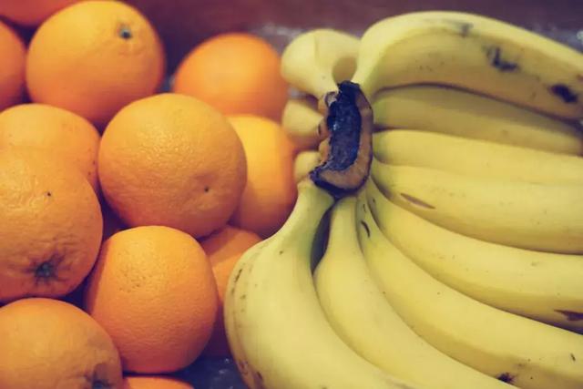 吃降压药别吃西柚，便秘别吃香蕉……这些水果食用禁忌你知道吗？