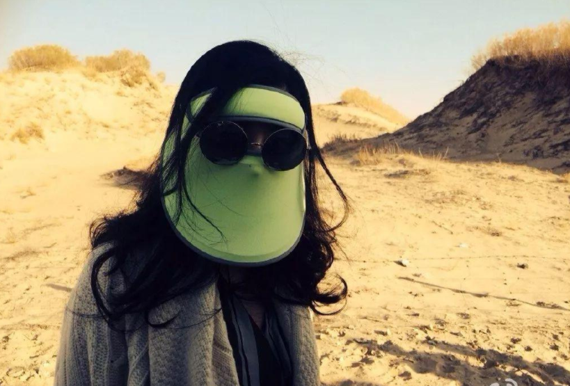 女明星都是天生丽质？比白人模特还白的蒋梦婕为了防晒真的拼了
