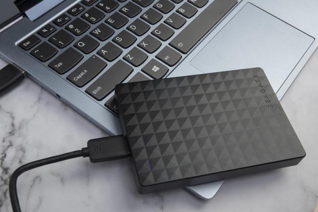 商务功能全面,希捷睿翼移动硬盘评测