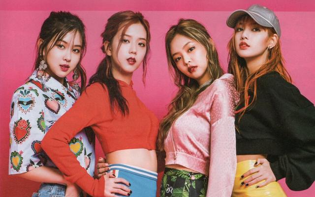 BLACKPINK机场现身，穿衣风格超亮眼，四人四色酞绝了