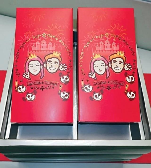 何超盈大派皇室风格喜饼，因怀孕太胖将安排剖腹产