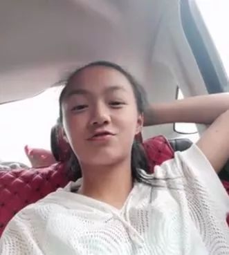 不到40秒全撤离!地震时,13岁女孩逆行救了一层楼的同学