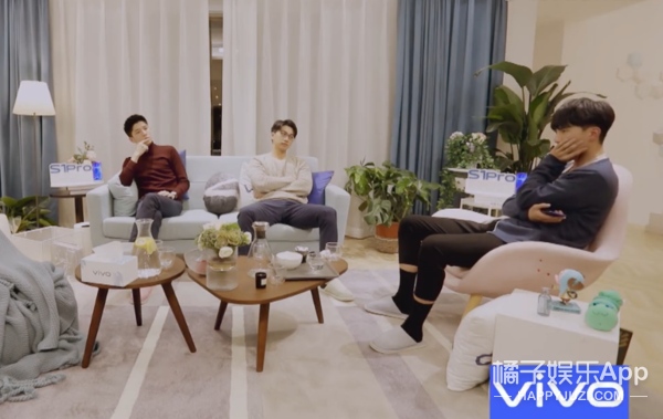 这位校草上什么相亲节目啊，参加选秀一定能出道吧！
