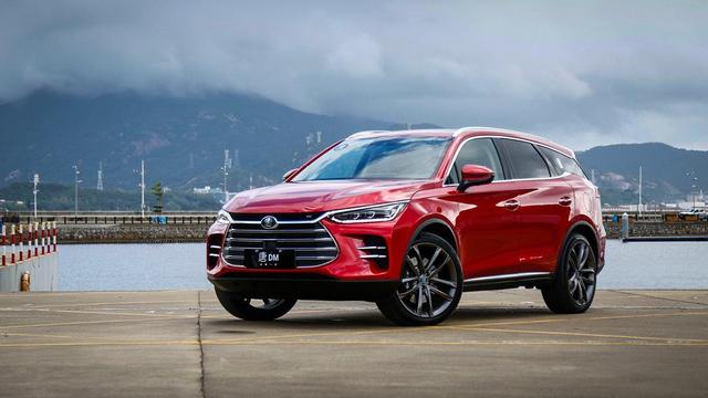 加速快、动力强的新能源SUV怎么选？原来邻居刚提了一台“野兽”