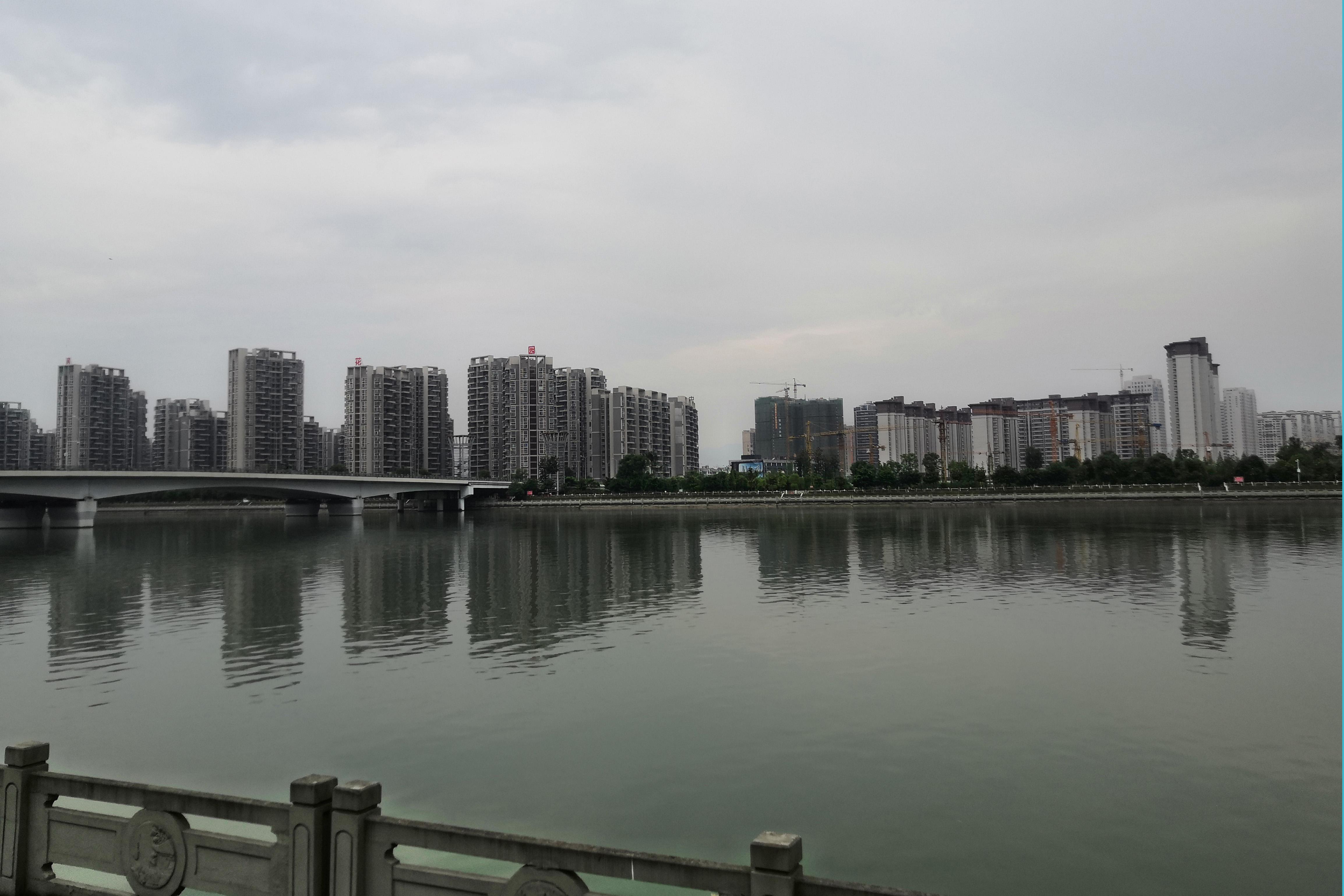 水润诗城,涪江两岸看四川江油市!你觉得江油是一座宜居城市吗?