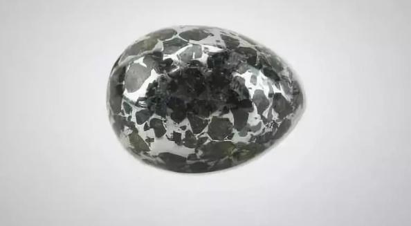 宝石级陨石—橄榄陨石收藏鉴赏