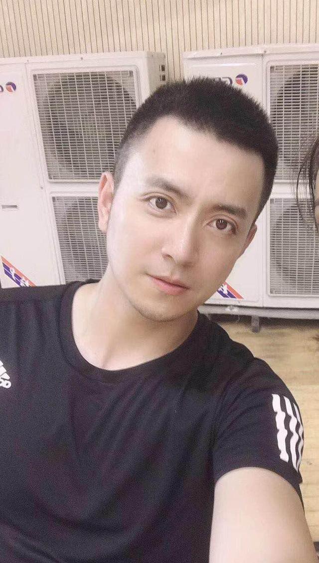 还记得《风云》里的断浪吗?看了近照网友直言:想嫁