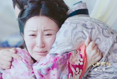 她怎么只有被说变脸才能上热搜啊？