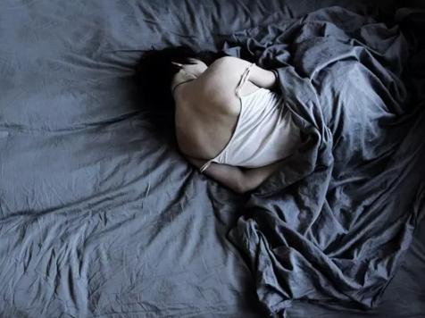 海洛因毒瘾发作时,戒断症状会持续多久?