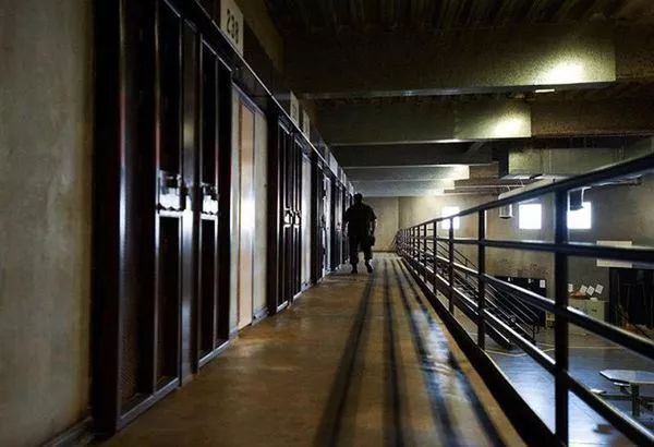 美国监狱有5万人关到死对美国无期徒刑为何欧洲还认为不人道