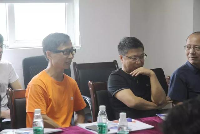 深圳市岳阳县商会走进广州云星,商会顾问潘锦为云星提出六大建议