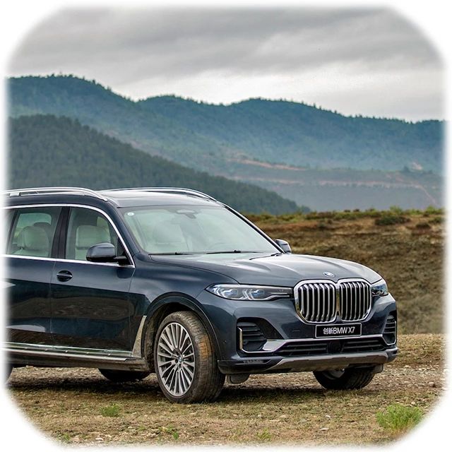 宝马旗舰SUV，售价100万，到底是什么神仙做工？