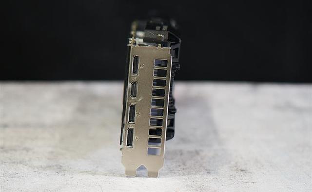 映众GTX 1660/1660 Ti冰龙版评测：极致静音与低温的性价比好卡