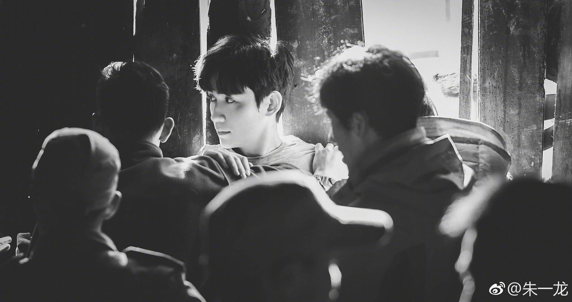 朱一龙大红一年无作品？口口声声“演员初心”却想走爆红老路？