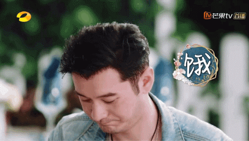 昨天还在嘲她情商低呢，今天又全夸她了？