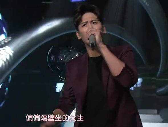“品如的男人”搞笑同台，凌潇肃于晓光互怼，衣服上的表情包亮了