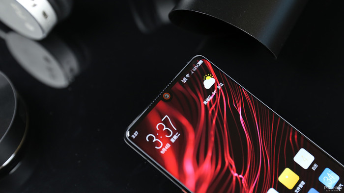 3000预算买什么？努比亚Z18苏宁易购2799元