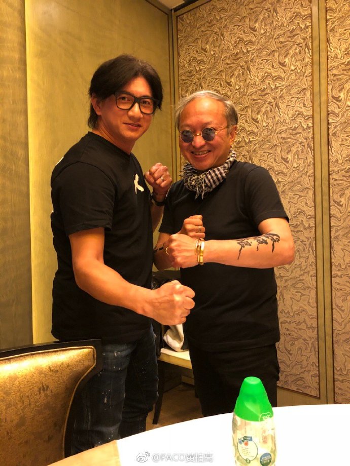吴奇隆近照曝光胖到不敢认，网友：高晓松和成龙的既视感