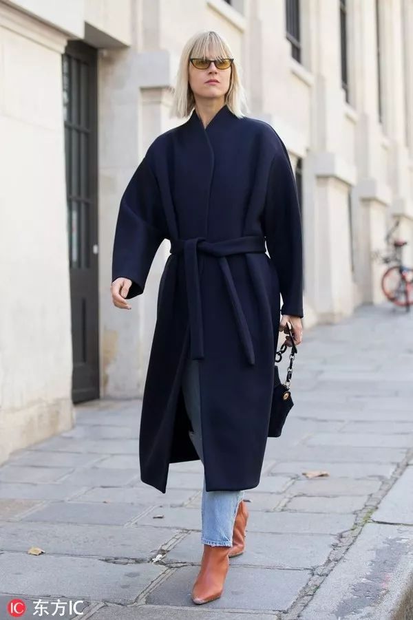 大衣选这5个颜色 穿十年都不会过时