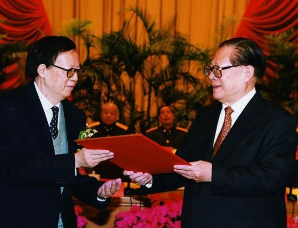 改革开放40周年 | “当代毕昇”王选的一次“政治冒险”