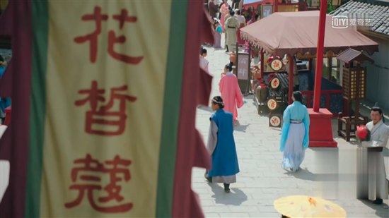 景甜陈柏霖领衔火王 花皙蔻全力助阵打出品牌新玩法