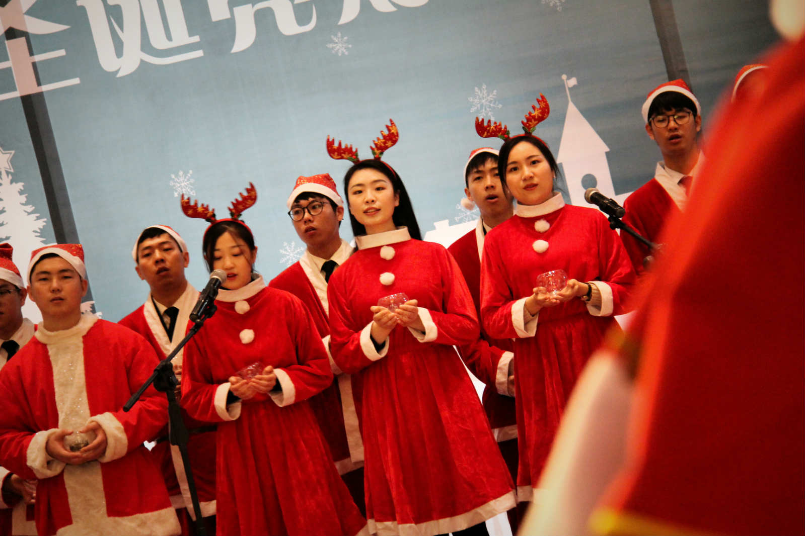 成都彭山恒大酒店圣诞亮灯仪式，开启圣诞季精彩篇章