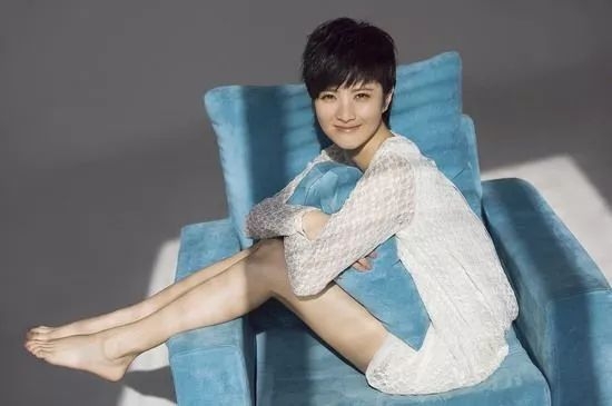 又复出了，已经隐婚生子！但没人知道她老公是谁