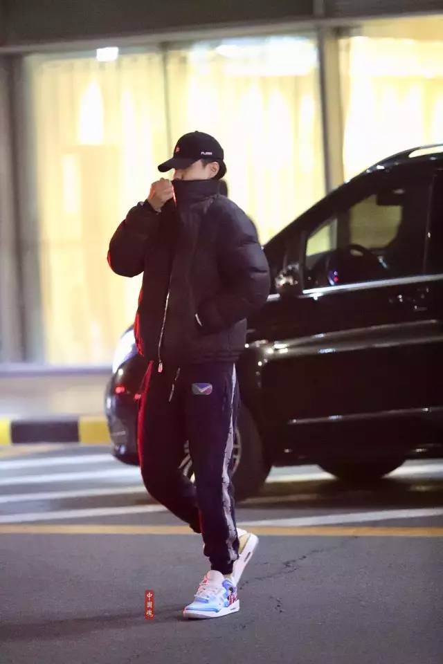 蔡徐坤朱一龙吴亦凡…这个冬天男星“不要脸”了，女星也不露腿了