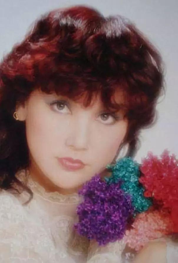 韩国美女明星整容上瘾，导致脸部变形毁容，睡觉都无法闭上眼！