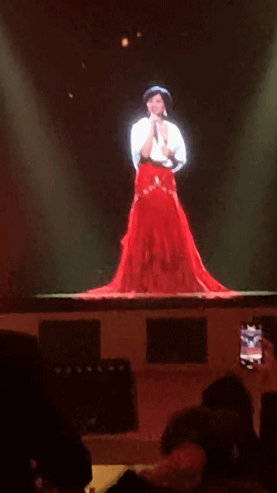 向华强70大寿，张国荣梅艳芳献唱惊呆刘德华，网友：比颁奖礼厉害！