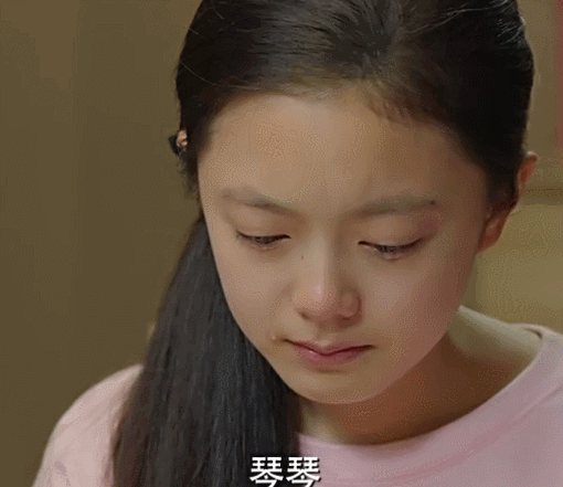 把关晓彤比下去了，新国民闺女身价7个亿，马上要爆红