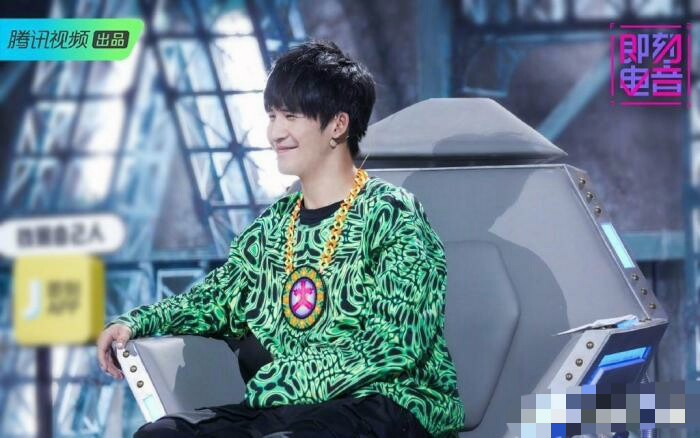 大张伟哭了:有太多人仗着喜欢音乐欺负我