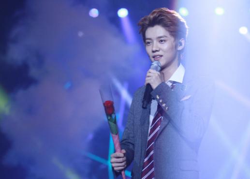 最具商业价值榜出炉，带货女王杨幂登顶，范冰冰吃8亿罚单后消失