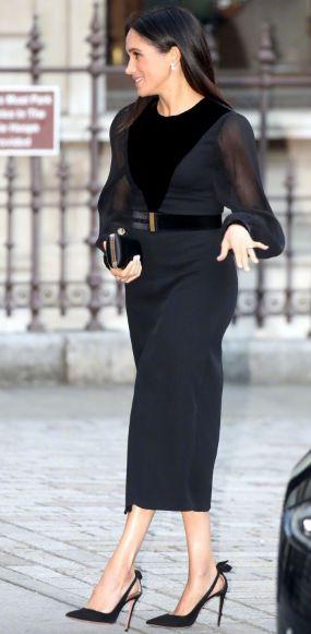 她的脸才是真·上辈子拯救了银河系！可我最羡慕的却是这个部位···