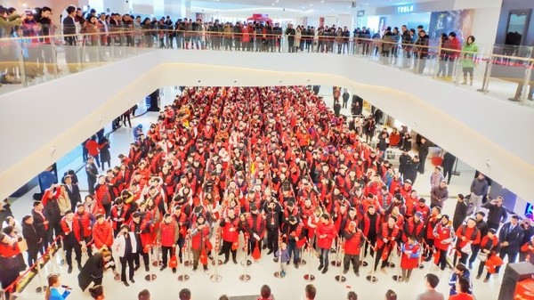 潮酷新零售 全国最大小米之家旗舰店开业