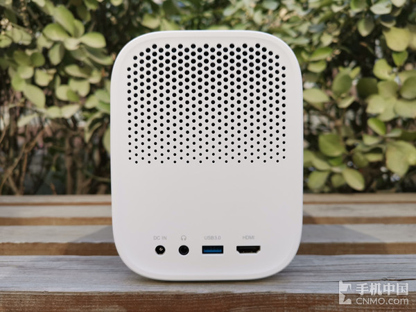 米家投影仪青春版评测: 背包里的百吋电视